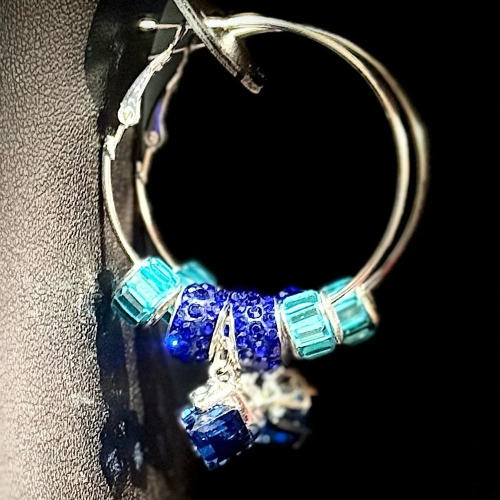 Elegant Blue Charm Bracelet Set - Picture 8 of 8